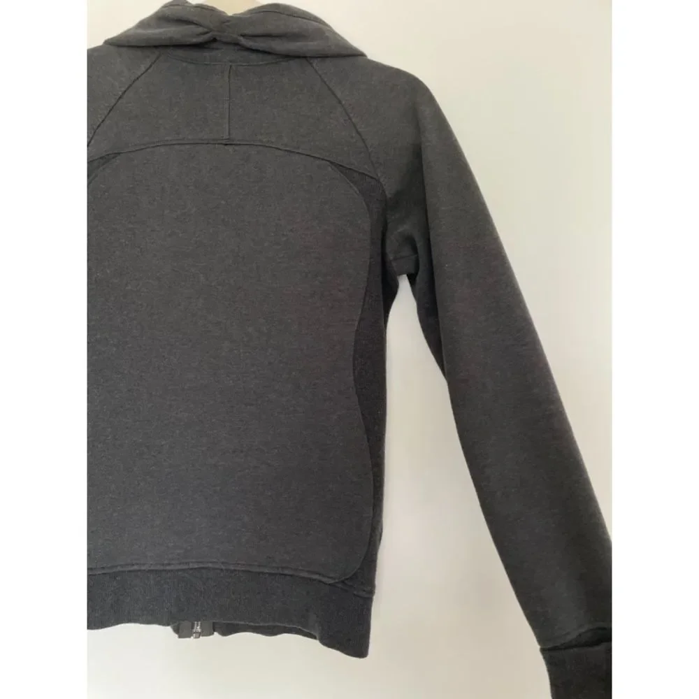 Lululemon Full Zip Jacket Size 6 could fit XS-Small  Gray Active L10